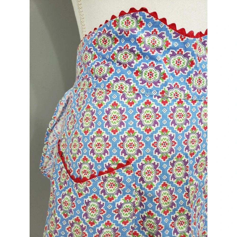 handmade Vintage Apron mod 70s floral grandma kitchen baker Mcm Mom Cottagecore
